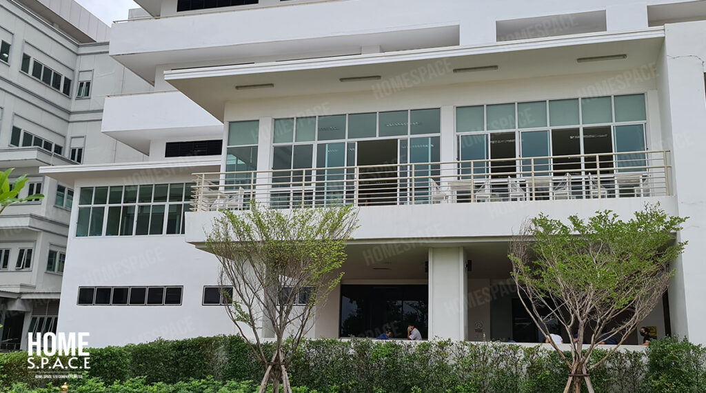รพ. สกลนคร